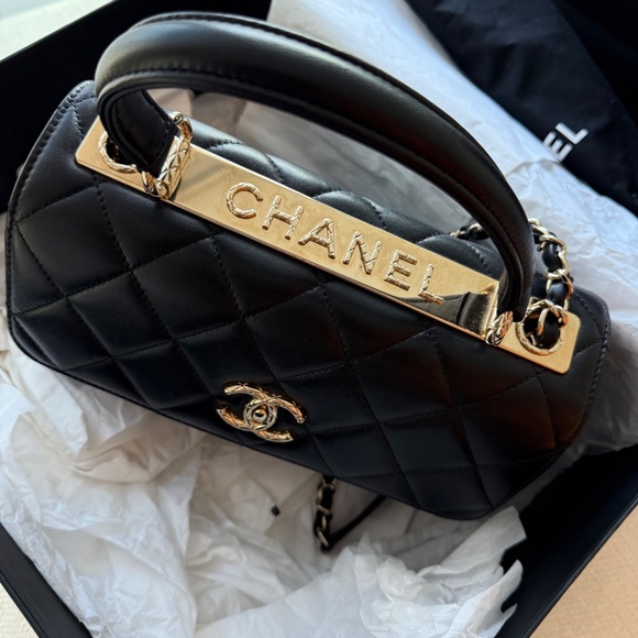 CHANEL Trendy CC BAG IN LAMBSKIN (LIMITED EDITION) - Picture 7 of 7